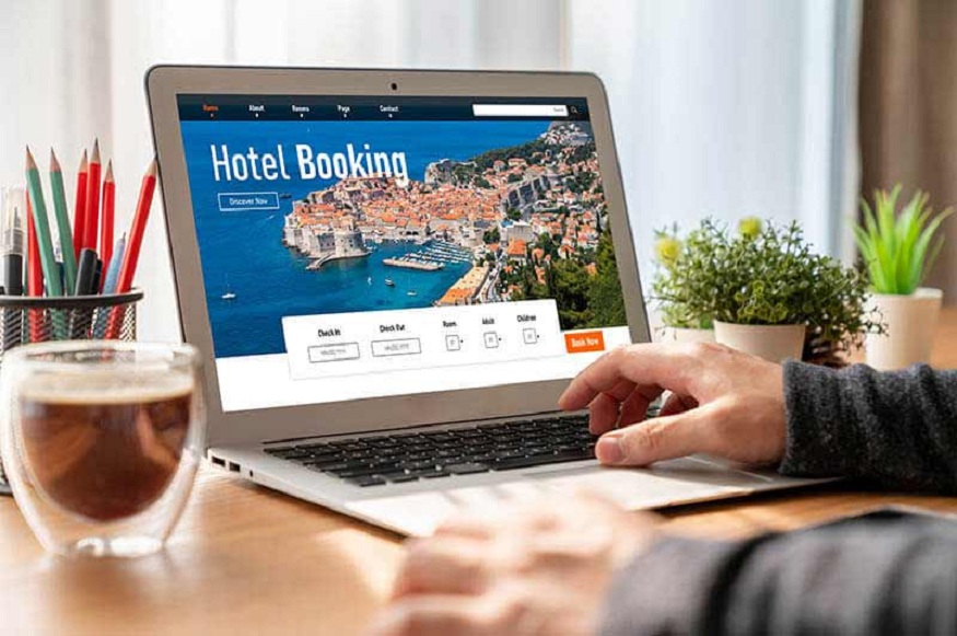 booking hotel